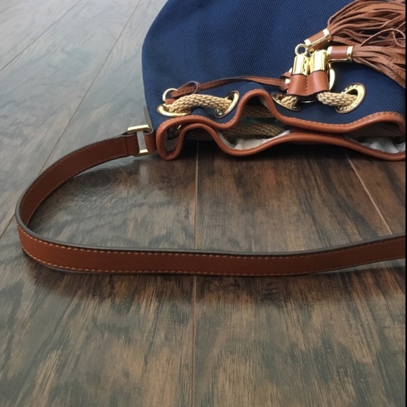 Michael Michael Kors Marina Navy Canvas Bag - Picture 5 of 8